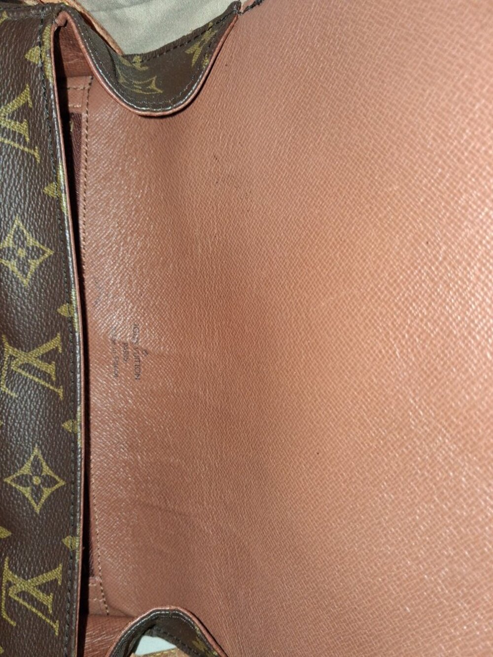 Louis Vuitton Monogram Saint Cloud GM - Picture 7 of 13